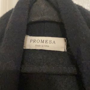 Promesa Full Length black sweater
